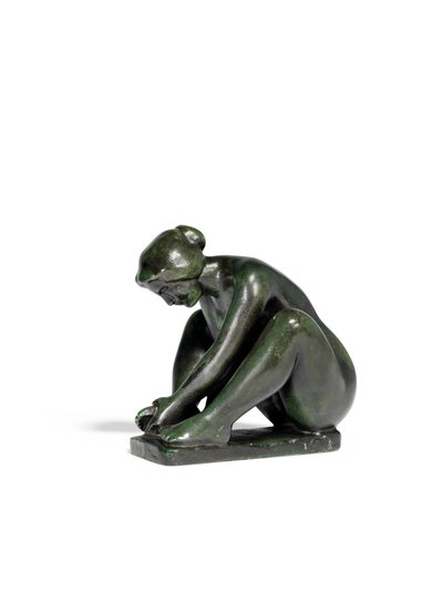 Bir Ayak Tutan Çömelmiş Kız by Aristide Maillol