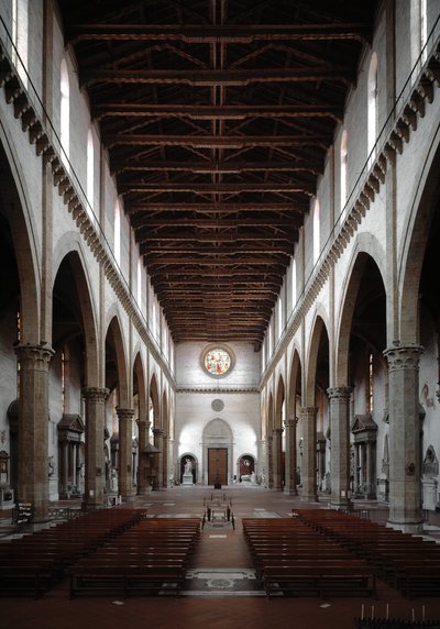 Rönesans: Arnolfo di Cambio (1245-1302 / 1310) tarafından tasarlanan Santa Croce Bazilikası