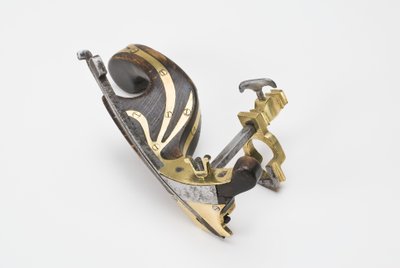 Araba yapımcıları pusula pulluk uçağı, güney Avusturya, 19. yüzyıl ortası (levha ve dökme pirinç, dövme demir ve gürgen) (ayrıca bkz. 701093) by Austrian School