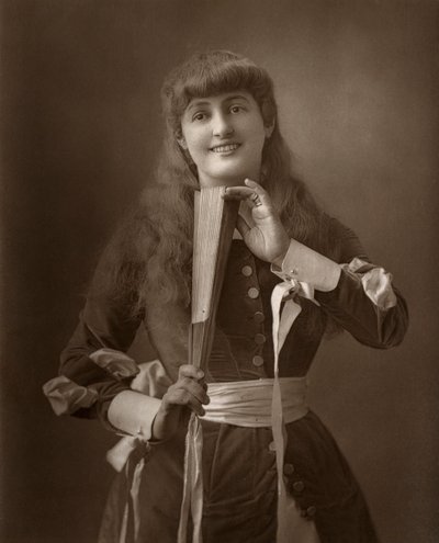 İngiliz aktris Alice Atherton, Oliver Grumble