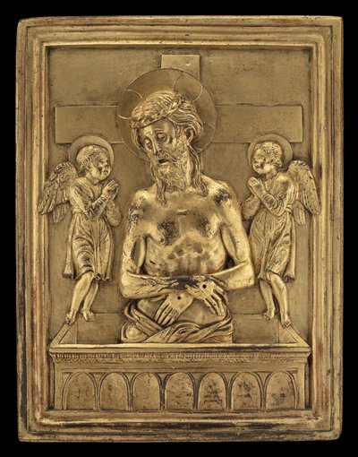 İki Melekli Ölü İsa. by Bartolomeo Bellano