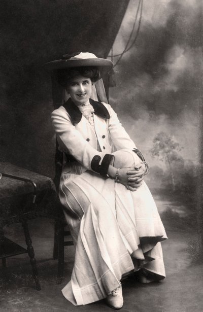 Decima Moore 1871-1964, İngiliz aktris, 1907. by Bassano Studio