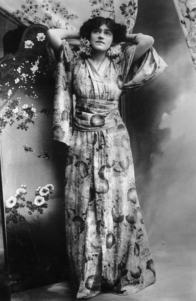 Hilda Hammerton, oyuncu, 20. yüzyılın başlarında. by Bassano Studio