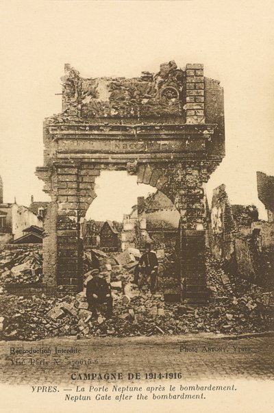 Bombardımandan sonra Neptün Kapısı, Ypres by Belgian Photographer