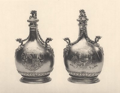 William III Pilgrim Flasks çifti, c.1690 (gümüş yaldızlı) by Benjamin Bradford