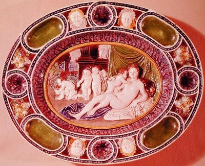 Doğurganlığı temsil eden bir dişiyi gösteren oval plaka (fayans) by Bernard Palissy