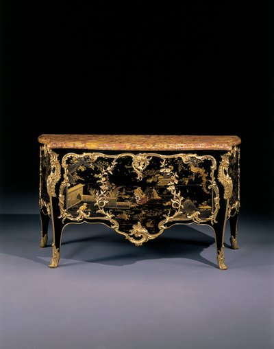 Komodin, c.1745 (ormolu monte edilmiş Japon cilası ve ebonize ahşap) by Bernard van Risenburgh II