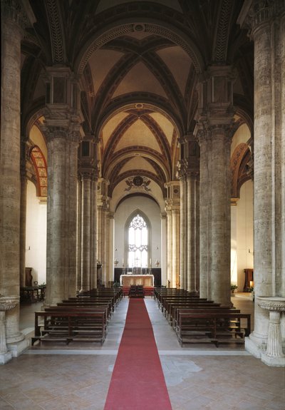 Pienza kilisesinin iç görünümü by Bernardo Rossellino
