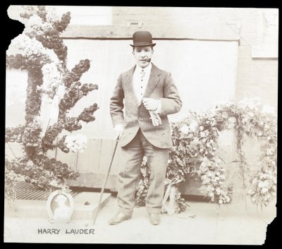 Harry Lauder, c.1905 (silver gelatin print) by Byron Company