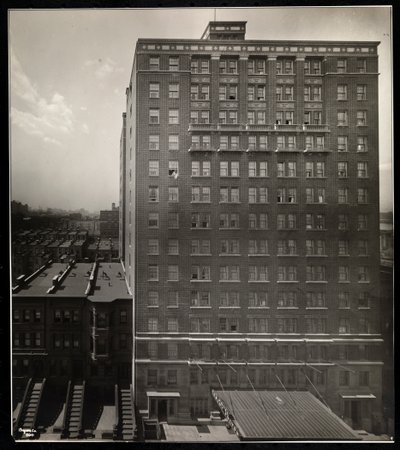 The Hotel Robert Fulton, 228 West 71st Street, New York, 1920 (gümüş jelatin baskı) by Byron Company