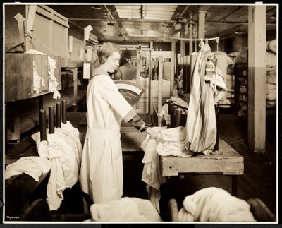 111 doğu 128th Street, East Harlem, New York, 1928 adresindeki Carolyn Laundry