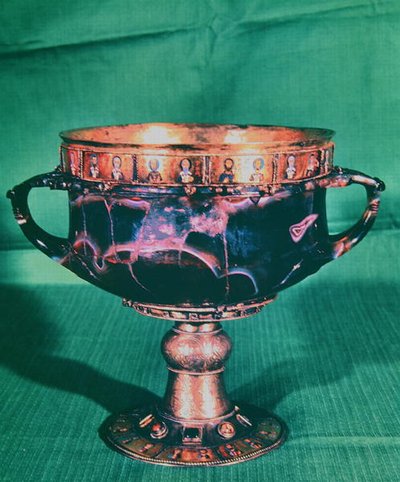 Kadeh (sardoniks, gümüş yaldız ve emaye) by Byzantine Byzantine