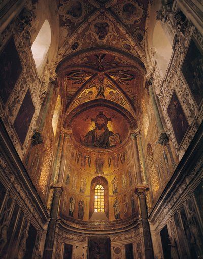 Başmelekler ve Havarilerle çevrili Duada Pantokrator İsa ve Meryem Ana ile apsisin görünümü, 1148 (foto) (ayrıca bkz. 97197) by Byzantine School