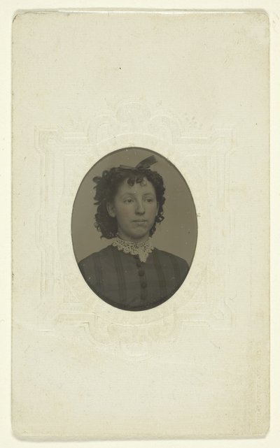 Viola Mead'in Portresi by C. W. Mitchell