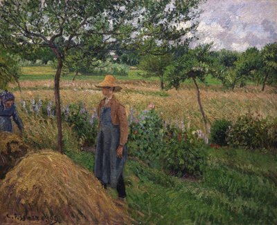 Saman yığınının yanında duran bahçıvan, bulutlu gökyüzü, Eragny, 1899. by Camille Pissarro