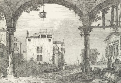 Merkezde asılı açık bir fener, bir zafer takı ve harabeye sahip üç kemerli bir revak..., 1735-46. by Canaletto
