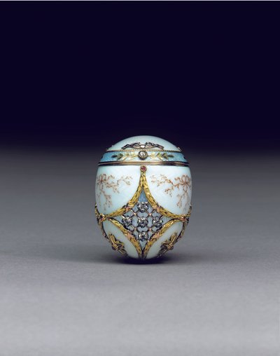 Nadir mücevherli iki renkli yumurta bonbonnière, 1896-1908 by Carl Fabergé