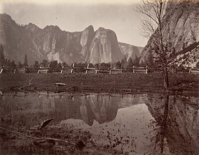 Katedral Kayaları, Yosemite, yak. 1872, basılmış yaklaşık. 1876. by Carleton E. Watkins.