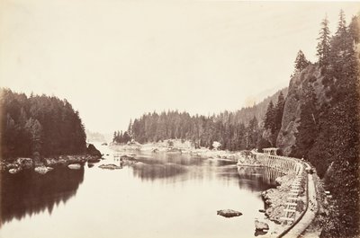 Diş Köprüsü, Oregon, 1867, yaklaşık olarak basılmıştır. 1876. by Carleton Emmons Watkins