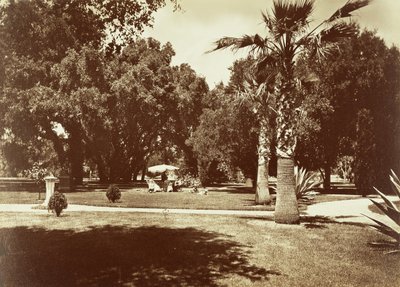[Thurlow Lodge - Çadır ve Aile Grubu] by Carleton Watkins