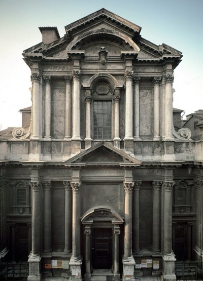 Kilisenin Cephesi by Carlo Rainaldi