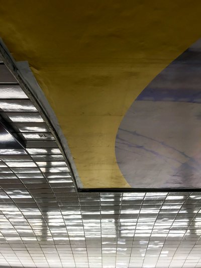 Kompozisyon - Metro, 2019 (fotoğraf) by Cécile Jamet