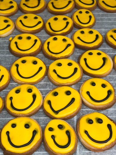 Kompozisyon - Smiley, 2019 (fotoğraf) by Cécile Jamet