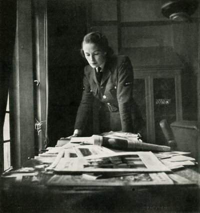Okuma Odasında, c1943. by Cecil Beaton