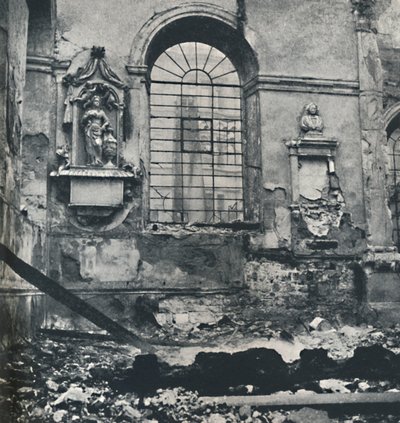 Bu parçalar St. Lawrence Jewry, 1941 by Cecil Beaton