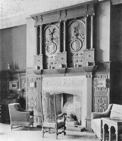 Güzel Bir Mantel Parçası by Charles Latham