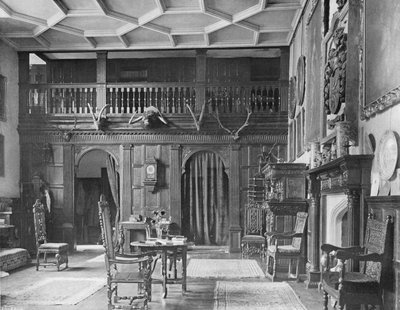 Galeri Salonu by Charles Latham