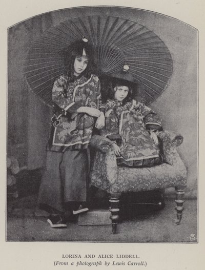 Lorina ve Alice Liddell (s/b fotoğraf) by Charles Lutwidge Dodgson