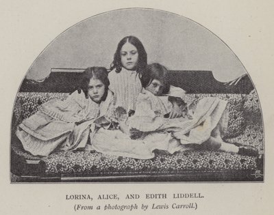 Lorina, Alice ve Edith Liddell (s/b fotoğraf) by Charles Lutwidge Dodgson