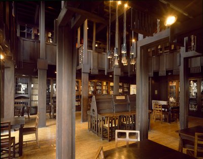 Mimar Charles Rennie Mackintosh (1868-1928) tarafından tasarlanan Güzel Sanatlar Okulu