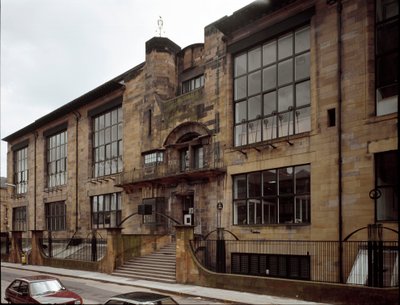 Mimar Charles Rennie Mackintosh (1868-1928) tarafından tasarlanan Güzel Sanatlar Okulu