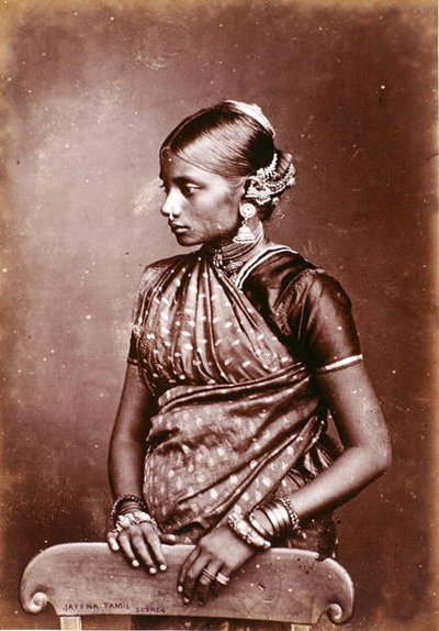 Tamil bir kızın portresi (kartta albüm baskısı) by Charles T Scowen and Co