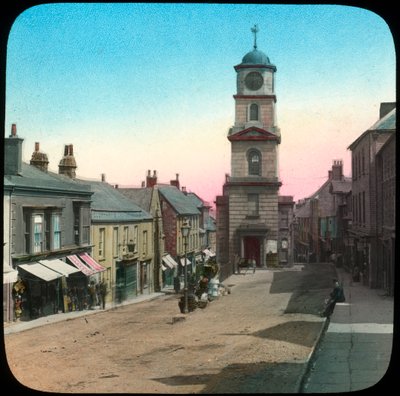 Belediye Binası ve Market Caddesi, Penryn, Cornwall, 19. yüzyılın sonları veya 20. yüzyılın başlarında by Church Army Lantern Department