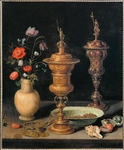 Kadehler, çiçekler ve deniz kabukları ile natürmort by Clara Peeters