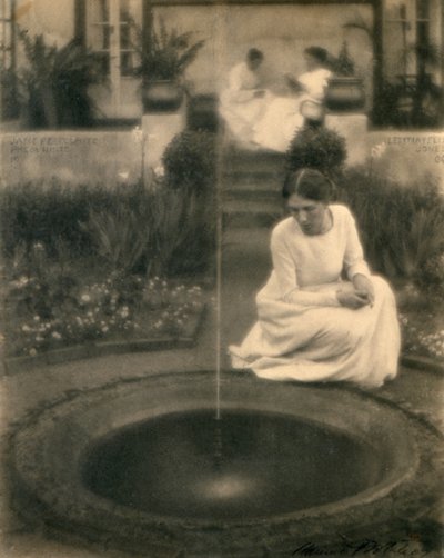 Çeşme (platin baskı) by Clarence Henry White