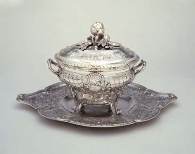 kürsüde Tureen by Claude Hyacinthe Nicolas Souchet