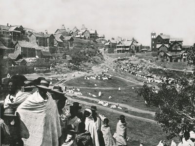 Kabary Ovası, Andohalo, Antananarivo, Madagaskar, 1895. by Colonel Stewart