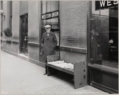 Kör haber satıcısı Frederick Rode ve Broadway