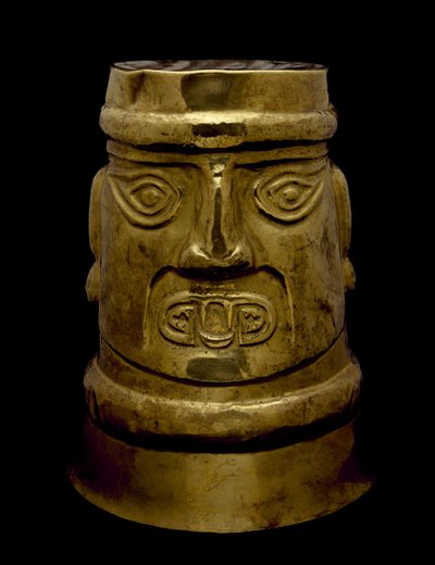 Beaker Depicting a Deity with Sicán-style Eyes and Fangs, 800-1350 AD (gold) by Culture Sicán