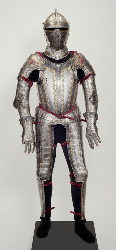 Bir Garnitürden Tarla Zırhı, muhtemelen Ludwig Ungnad von Weissenwolf auf Sunegg için yapılmış, c.1552 (kabartmalı, kazınmış, karartılmış ve yaldızlı süslemeli çelik, modern pirinç, kadife, deri ve çelik ile) by Desiderius Helmschmid