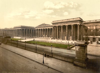 British Museum, Londra, c.1890-1900 (fotokrom) by Detroit Publishing Co.