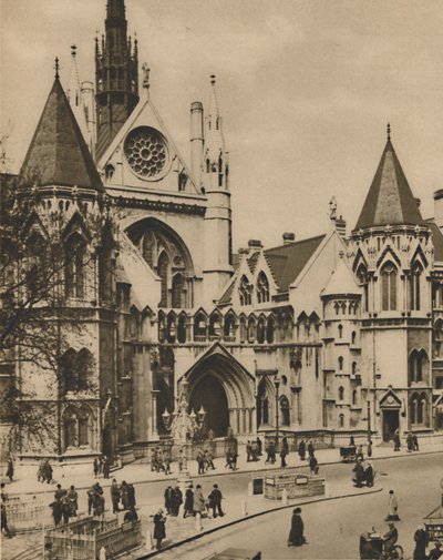 Essex Sokağının Köşesindeki Pencereden Kraliyet Mahkemeleri, c1935. by Donald McLeish