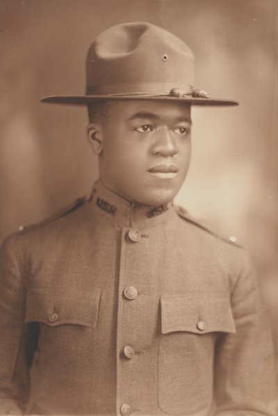 Teğmen Charles J. Blackwood