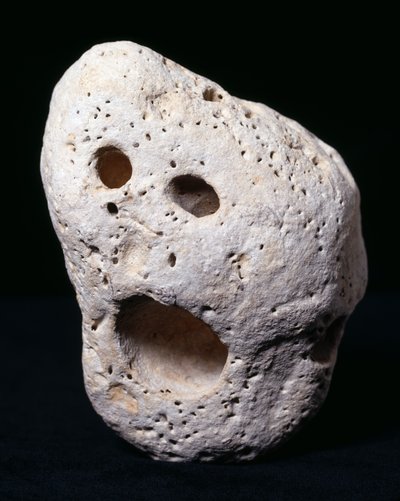 Munch Pebble (Jura kireçtaşı) by E. Mari Lapis