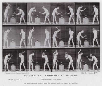 Hareket Halindeki İnsan Figürü: Bir örse çekiçle vuran demirciler (s/b fotoğraf) by Eadweard Muybridge