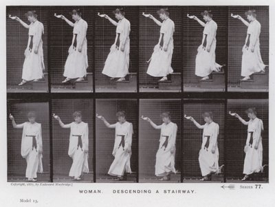 Hareket Halindeki İnsan Figürü: Merdivenden inen kadın (s/b fotoğraf) by Eadweard Muybridge